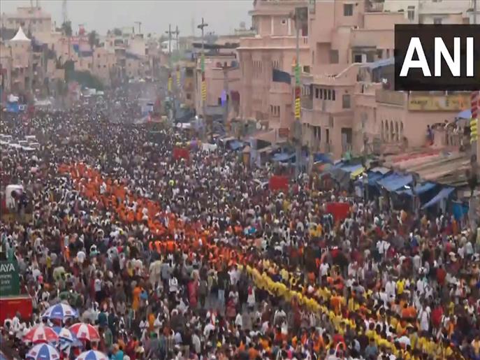Odisha: Devotees gather in Puri as Rath Yatra begins, call it a 'divine experience'